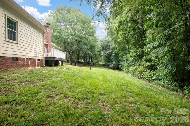 9232 Hemingford Court, Charlotte, NC 28277