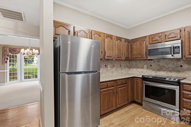 9232 Hemingford Court, Charlotte, NC 28277