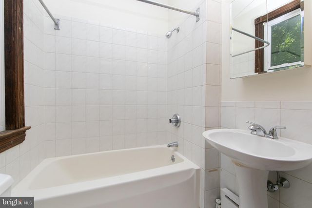238 S PAVILION AVE, Riverside, NJ 08075