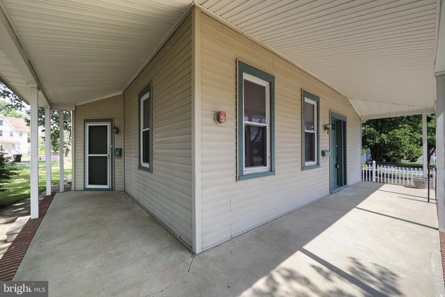 238 S PAVILION AVE, Riverside, NJ 08075