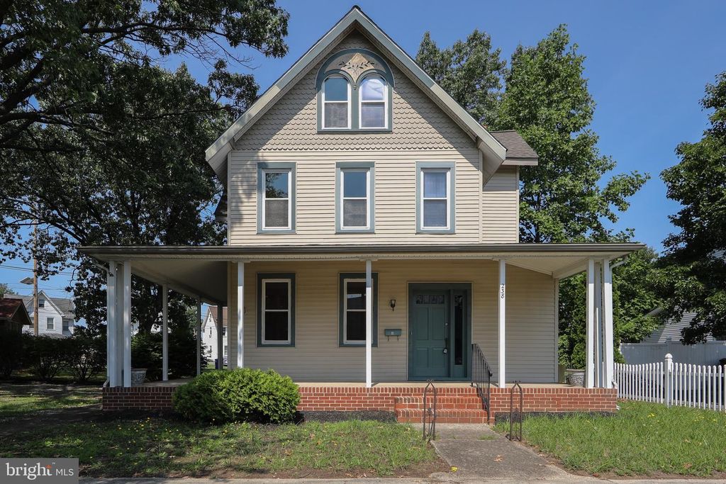 238 S PAVILION AVE, Riverside, NJ 08075