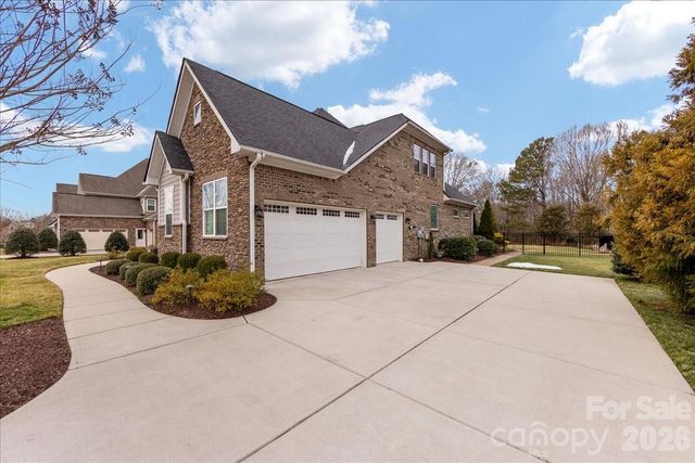 124 Highclere Drive, Waxhaw, NC 28173