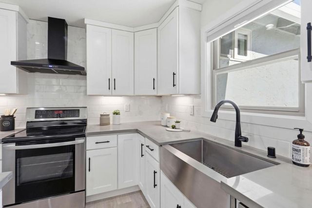 1122 Lynhurst Way, San Jose, CA 95118