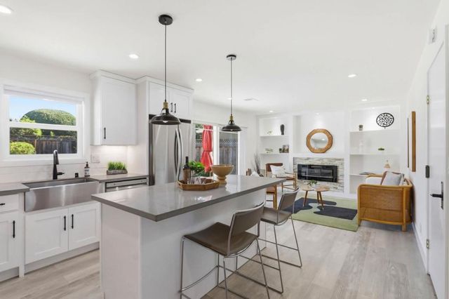 1122 Lynhurst Way, San Jose, CA 95118