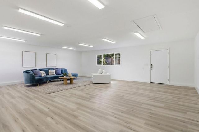 1122 Lynhurst Way, San Jose, CA 95118