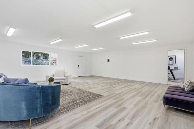 1122 Lynhurst Way, San Jose, CA 95118