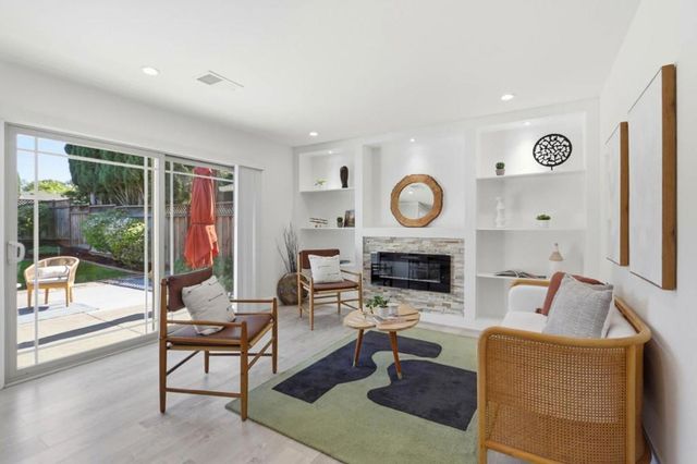 1122 Lynhurst Way, San Jose, CA 95118