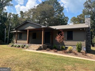 57 Hubbard Road, Lagrange, GA 30240