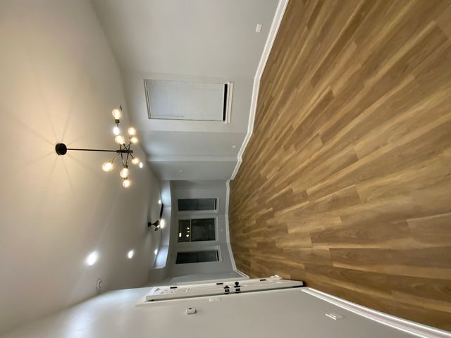 1305 E 69th Street 1, Chicago, IL 60637