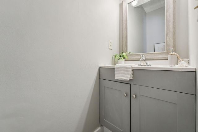 3139 Highland Park Drive, Pickerington, OH 43147