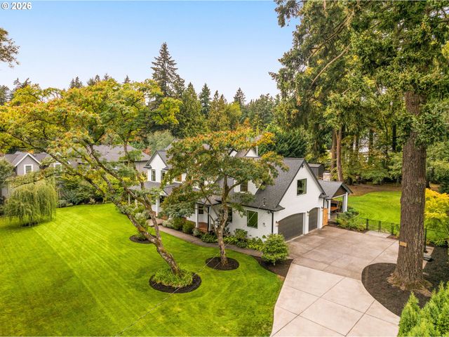 4725 UPPER Dr, Lake Oswego, OR 97035