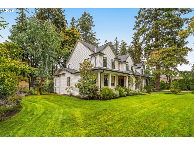 4725 UPPER Dr, Lake Oswego, OR 97035