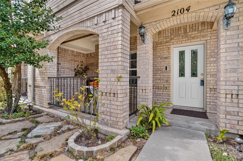 2104 Lakeforest Drive, Weatherford, TX 76087 — photo 3