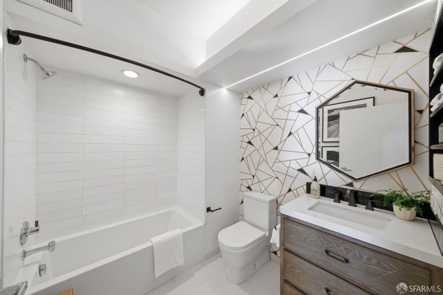 400 Grove Street 205, San Francisco, CA 94102