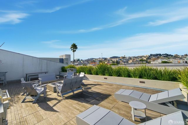 400 Grove Street 205, San Francisco, CA 94102