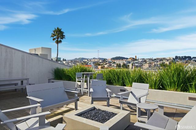 400 Grove Street 205, San Francisco, CA 94102