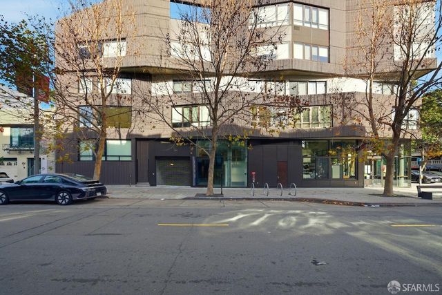 400 Grove Street 205, San Francisco, CA 94102