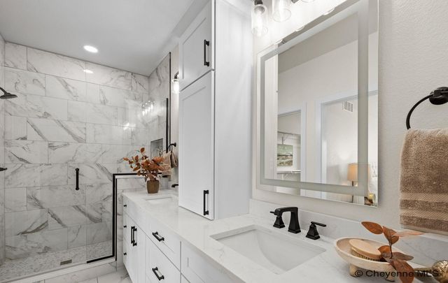 4081 SADDLEBACK LN, Cheyenne, WY 82009