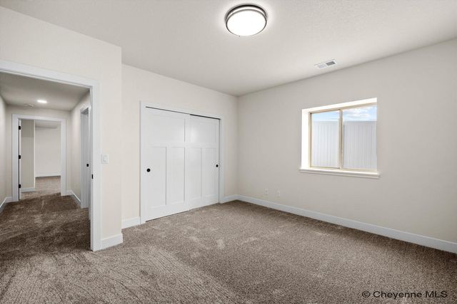 4081 SADDLEBACK LN, Cheyenne, WY 82009