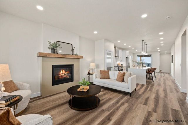 4081 SADDLEBACK LN, Cheyenne, WY 82009