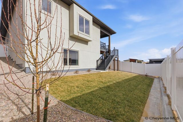 4081 SADDLEBACK LN, Cheyenne, WY 82009