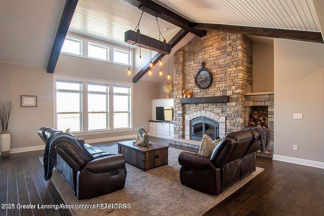 9285 Guinea Road, Grand Ledge, MI 48837