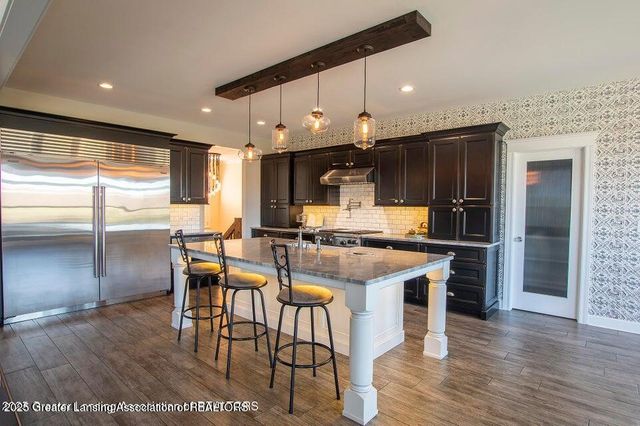 9285 Guinea Road, Grand Ledge, MI 48837