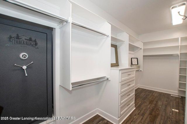 9285 Guinea Road, Grand Ledge, MI 48837