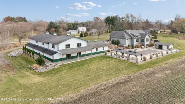 9285 Guinea Road, Grand Ledge, MI 48837