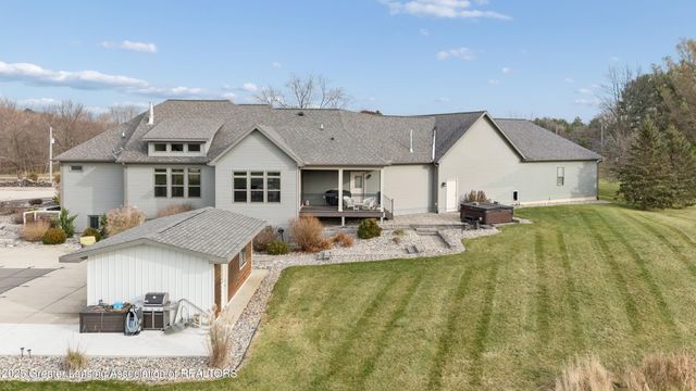9285 Guinea Road, Grand Ledge, MI 48837