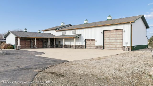 9285 Guinea Road, Grand Ledge, MI 48837