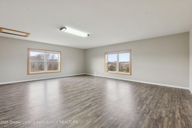 9285 Guinea Road, Grand Ledge, MI 48837