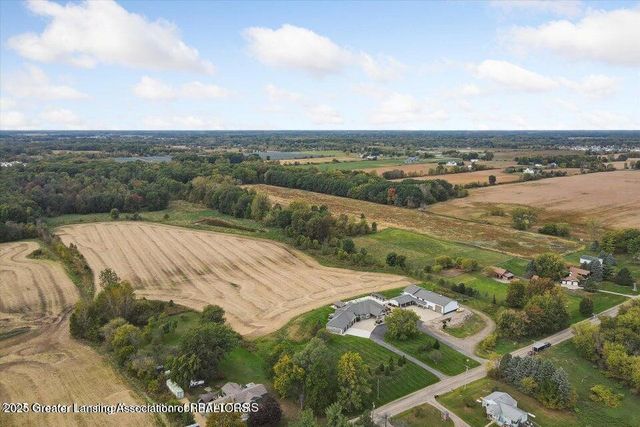 9285 Guinea Road, Grand Ledge, MI 48837