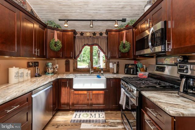 32 RICHARDS DR, Pittsgrove, NJ 08318