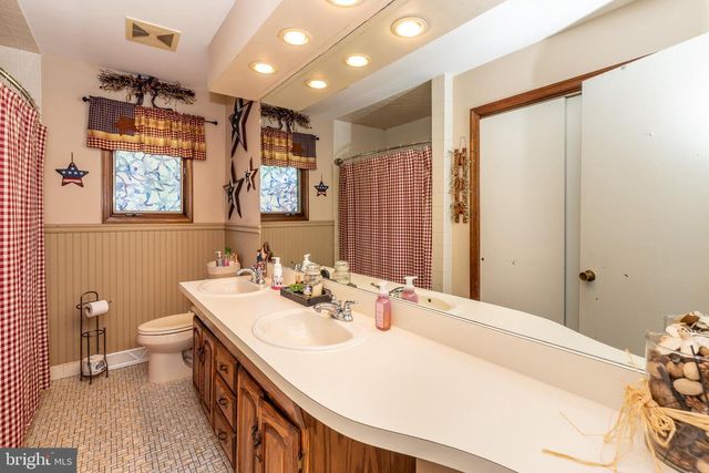 32 RICHARDS DR, Pittsgrove, NJ 08318