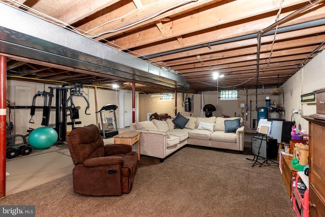 32 RICHARDS DR, Pittsgrove, NJ 08318