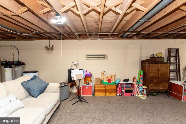 32 RICHARDS DR, Pittsgrove, NJ 08318