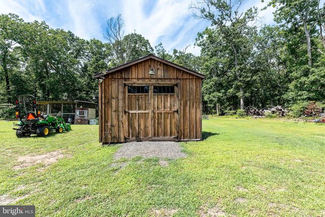 32 RICHARDS DR, Pittsgrove, NJ 08318