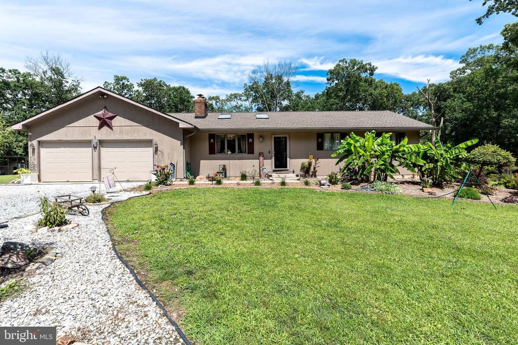32 RICHARDS DR, Pittsgrove, NJ 08318
