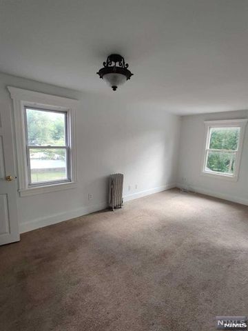 282 N Prospect Avenue, Bergenfield, NJ 07621