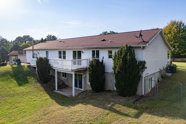 25595 County Road 388, Pine Grove Twp, MI 49055
