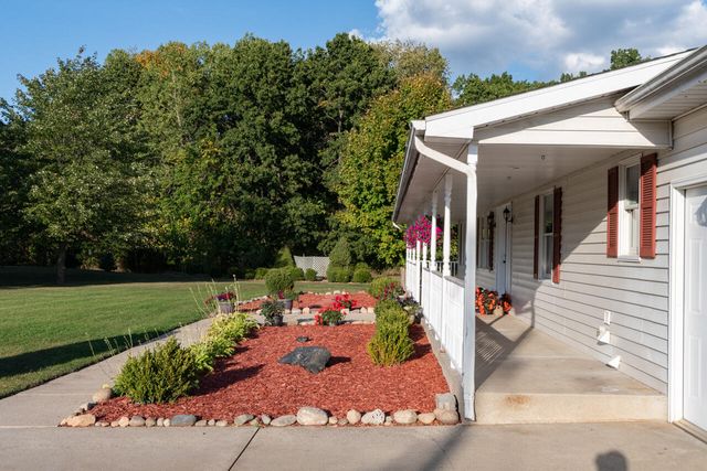 25595 County Road 388, Pine Grove Twp, MI 49055