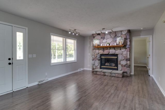 25595 County Road 388, Pine Grove Twp, MI 49055
