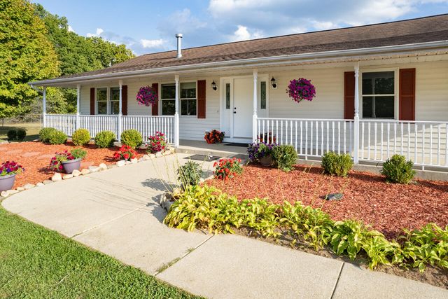 25595 County Road 388, Pine Grove Twp, MI 49055