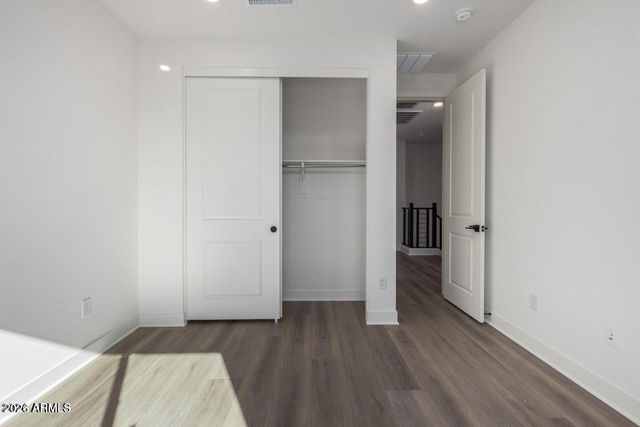 2121 W Sonoran Desert Drive Apt 5, Phoenix, AZ 85085