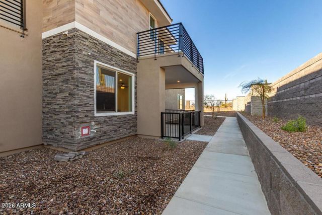 2121 W Sonoran Desert Drive Apt 5, Phoenix, AZ 85085