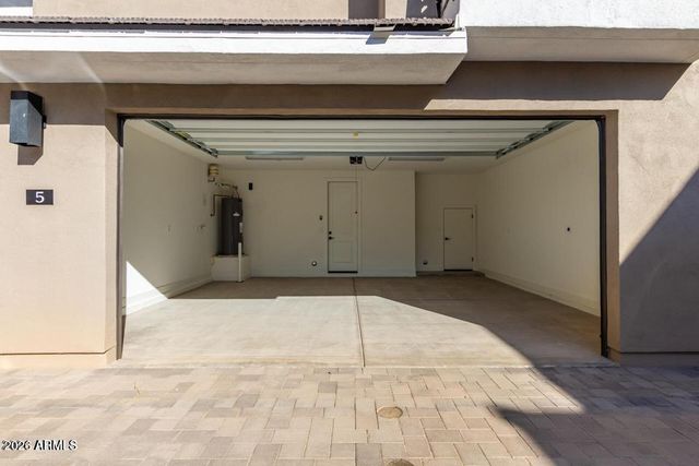 2121 W Sonoran Desert Drive Apt 5, Phoenix, AZ 85085