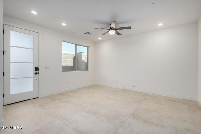 2121 W Sonoran Desert Drive Apt 5, Phoenix, AZ 85085