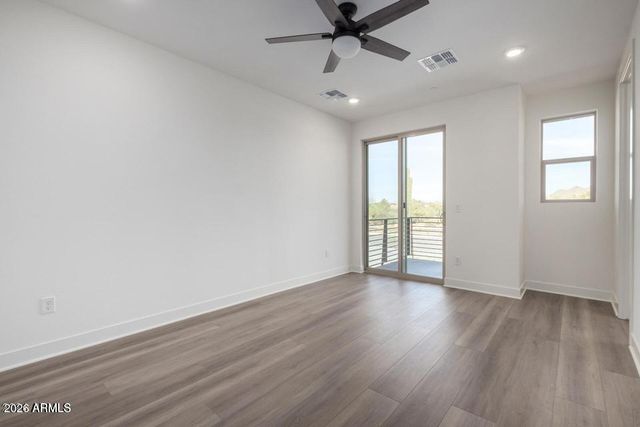 2121 W Sonoran Desert Drive Apt 5, Phoenix, AZ 85085