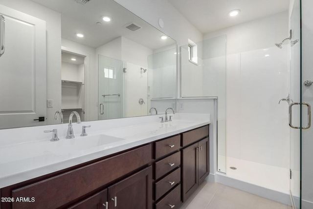 2121 W Sonoran Desert Drive Apt 5, Phoenix, AZ 85085